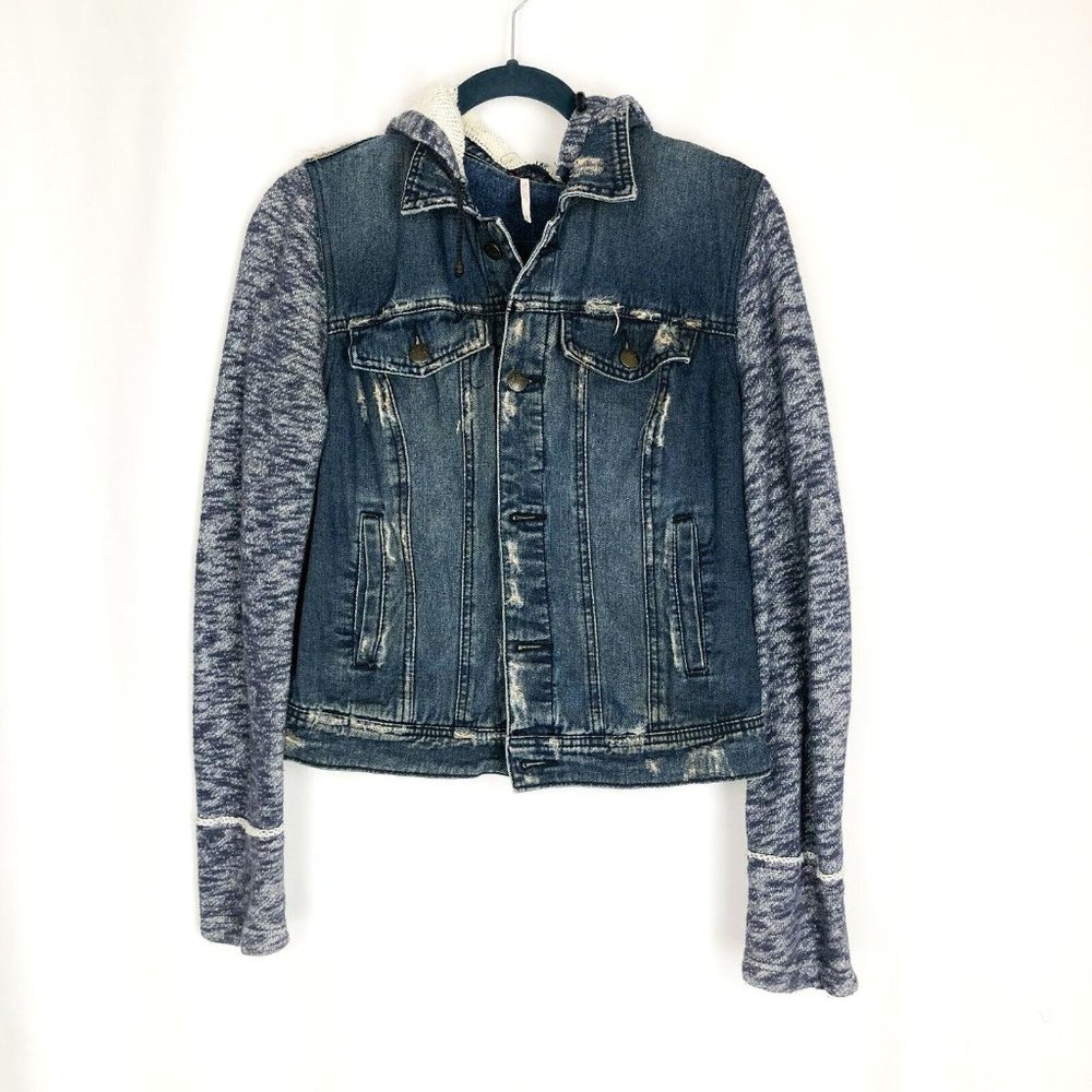 Free People Jacket Womens Medium Blue Gray Hoodie Denim Jean Distressed Button